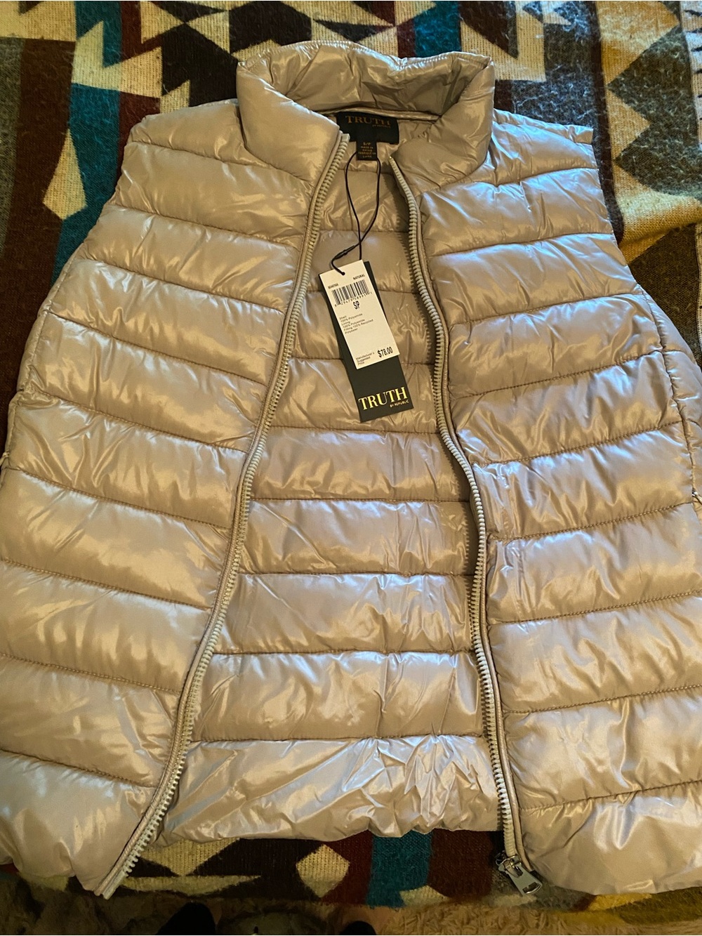 Truth puffer vest in natural taupe
